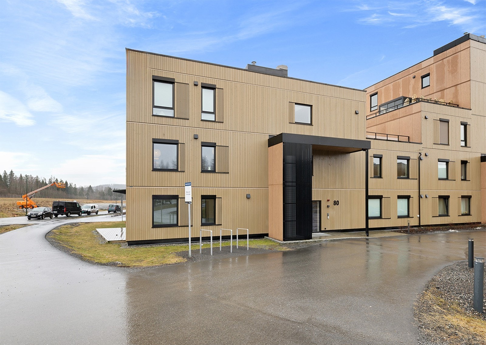 Inngangsparti. Galleribilde