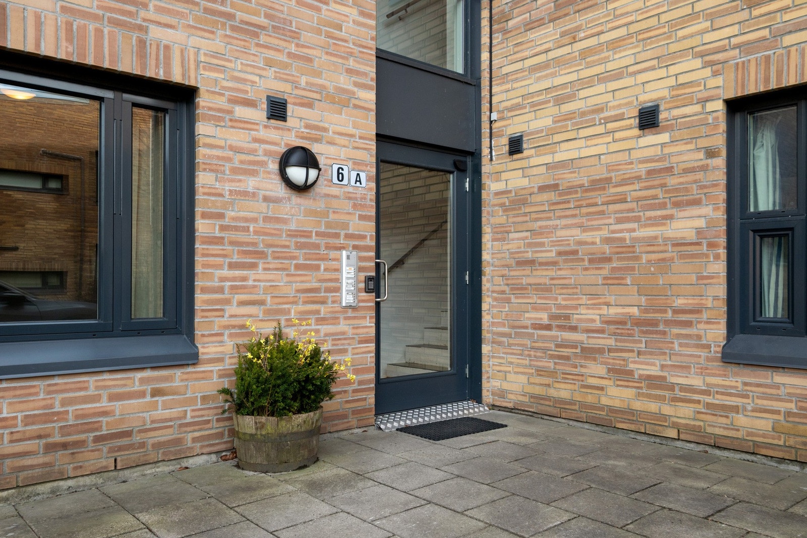 Flott felles inngangsparti. Galleribilde
