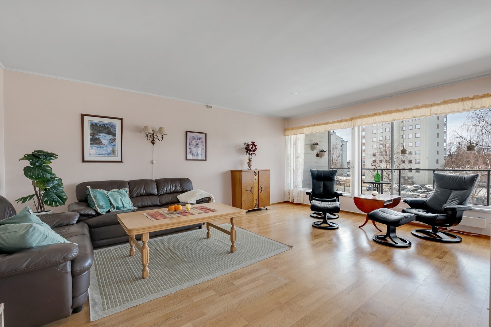 Velkommen til Prestvannvegen 1K! Foto: Stormcam, Morgan Isaksen Galleribilde