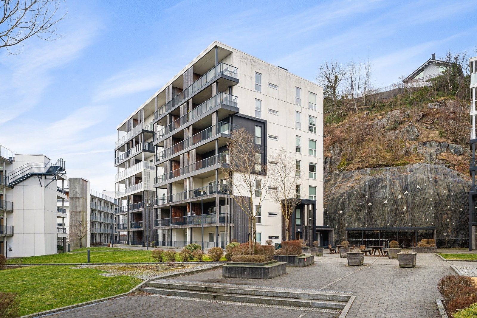 Råstølen er et attraktivt og rolig boligområde som byr på en god kombinasjon av urbane kvaliteter og naturskjønne omgivelser. Galleribilde