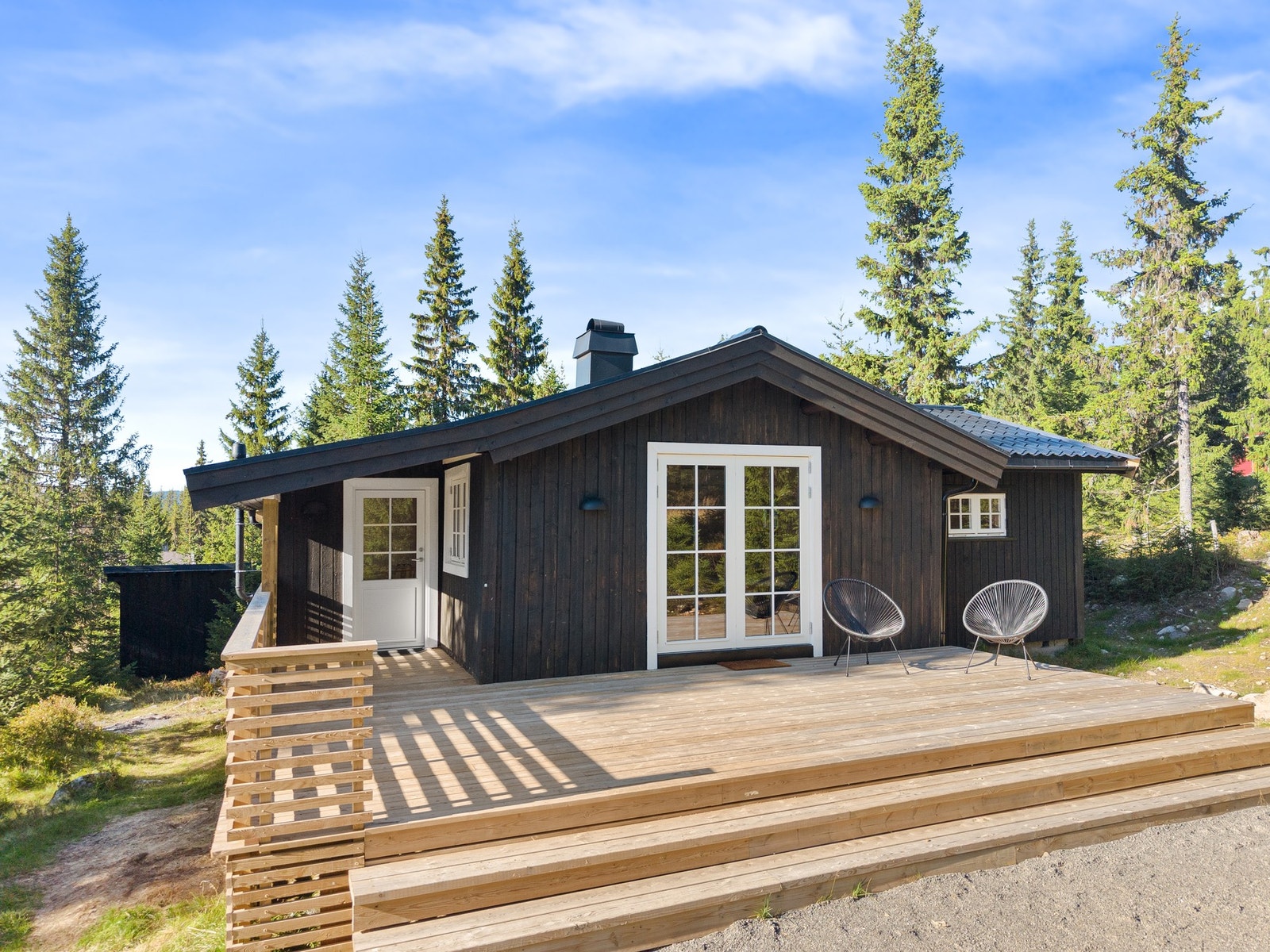Velkommen til Bjønnåsen 65, presentert av André Høgsveen. Foto: Kim Rognmo Galleribilde