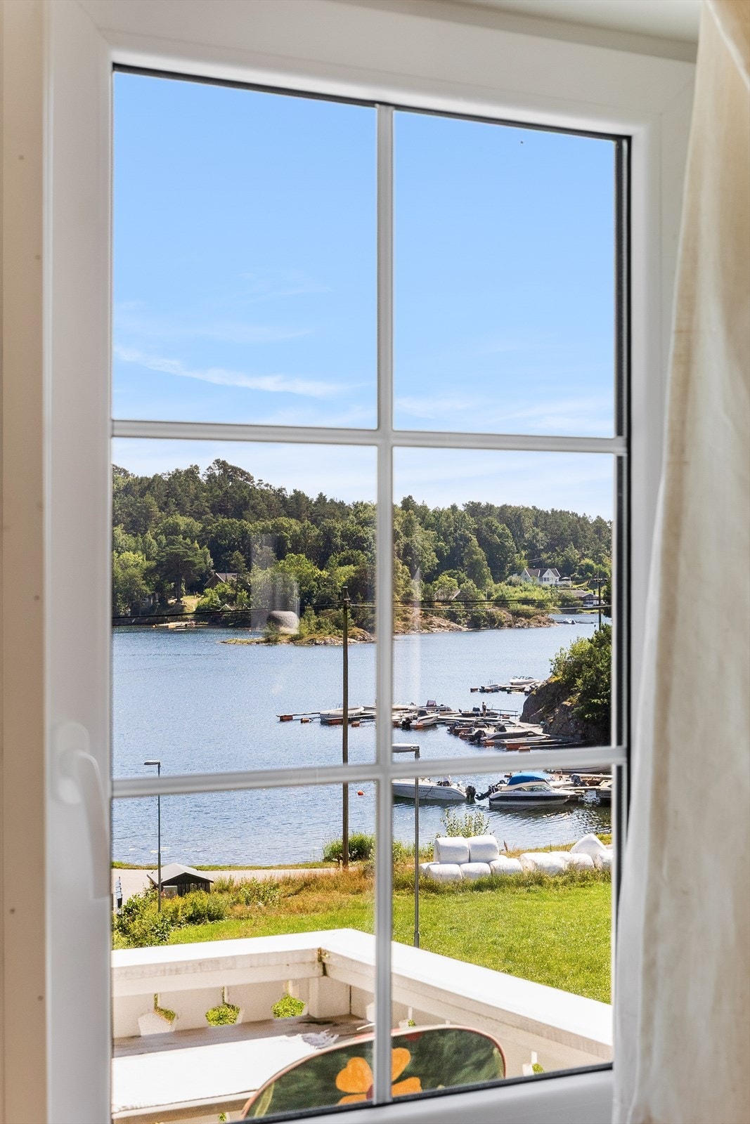 Utsikt fra stuen. Galleribilde
