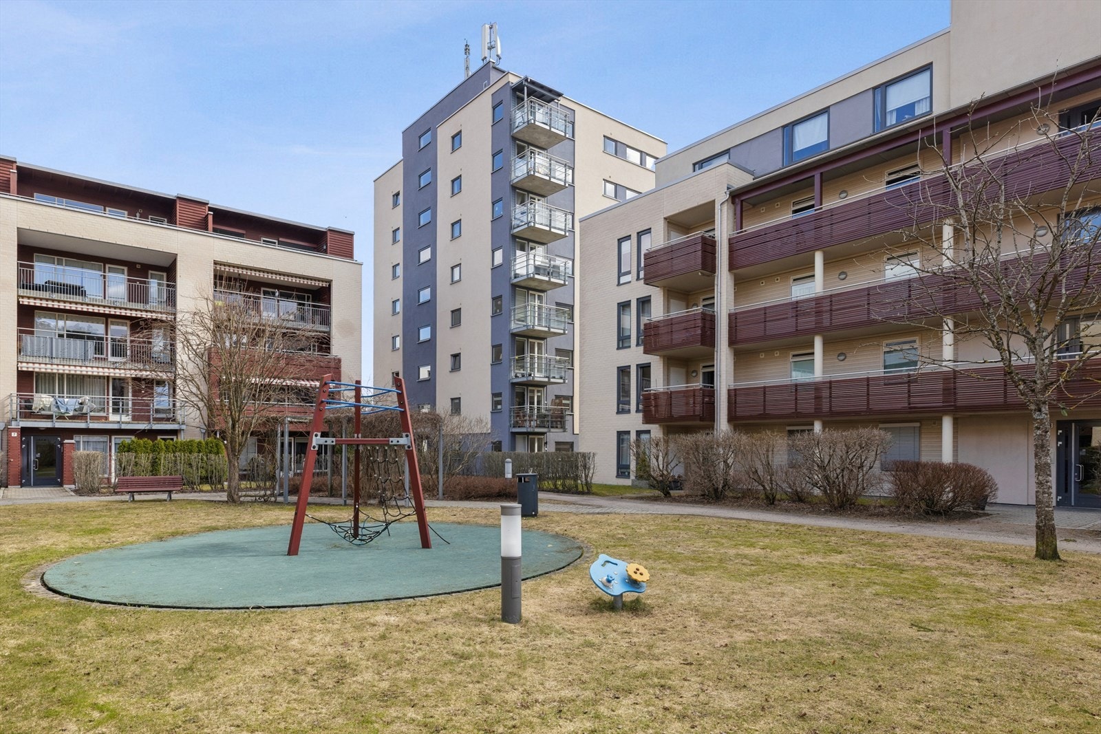 Fellesområdet er parkmessig og pent opparbeidet. Galleribilde