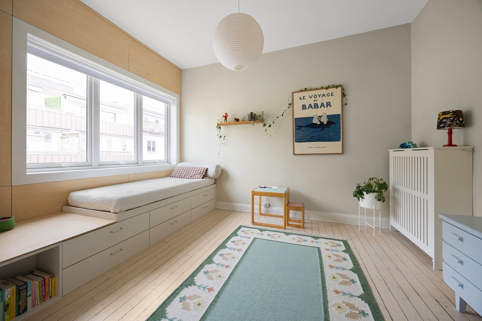 Soverom II er også av god størrelse med et areal på ca. 12 m². Galleribilde