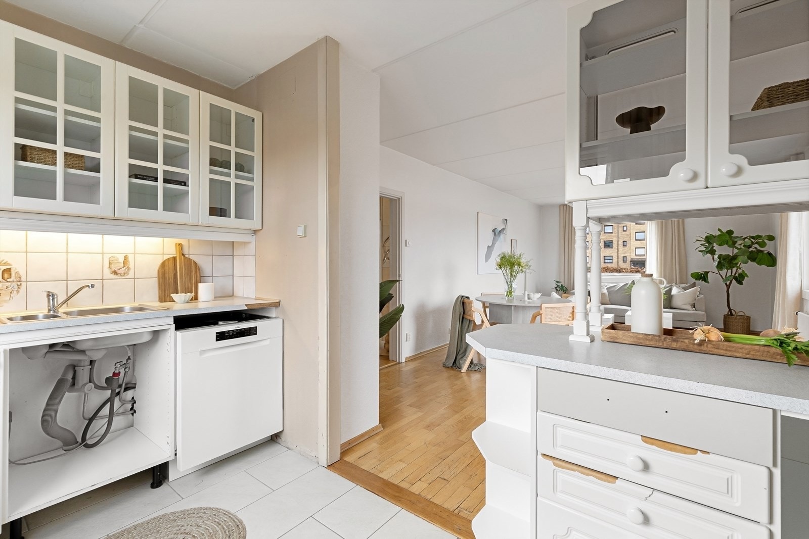 Opplegg for oppvaskmaskin. Galleribilde