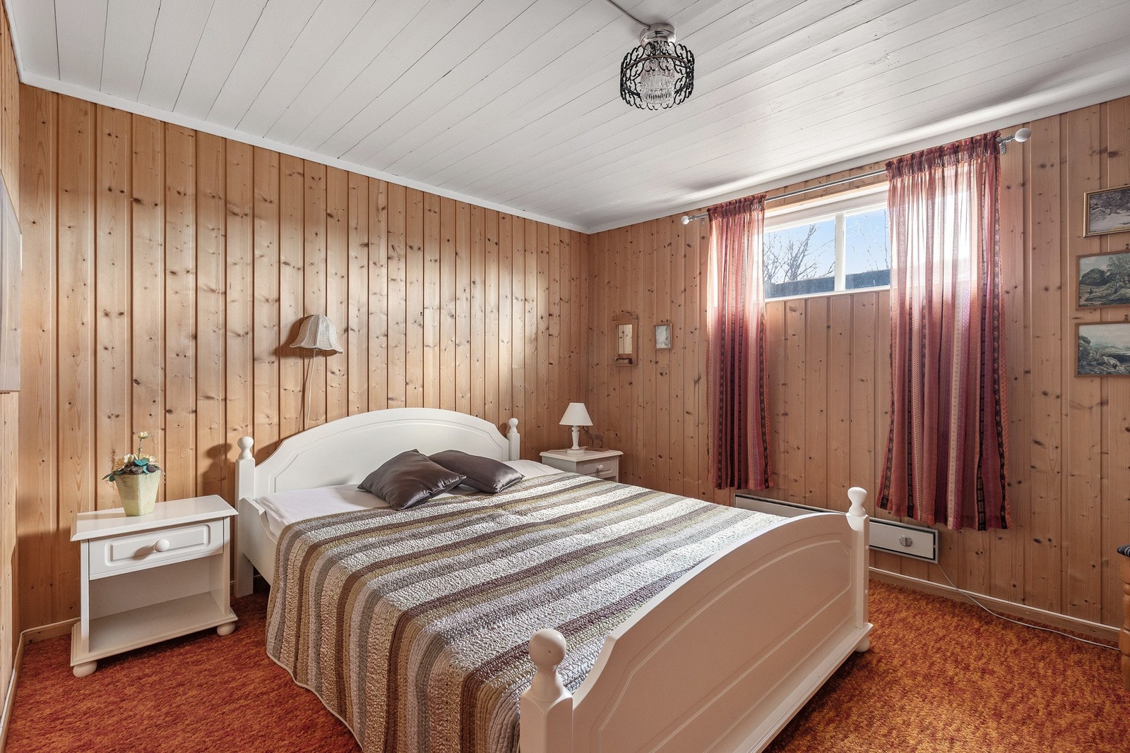 Kjeller med praktiske rom med gode lagringsmuligheter og fleksibel bruk. Galleribilde