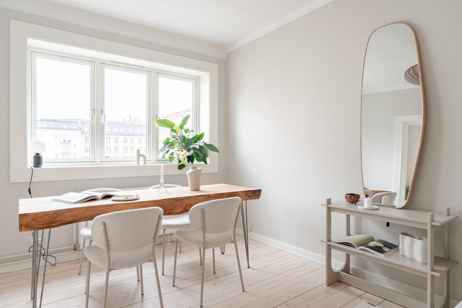 Leiligheten har en god planløsning med gjennomgående løsning. Galleribilde