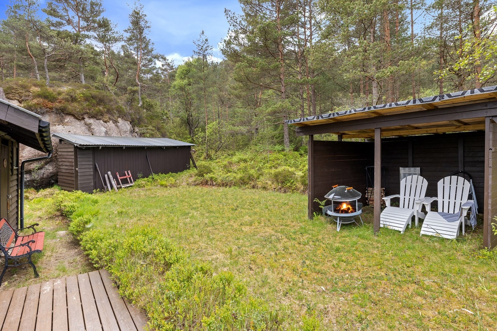 Det er stor hyttetomt hvor hobbysnekrere i alle aldre kan utfolde seg! Galleribilde