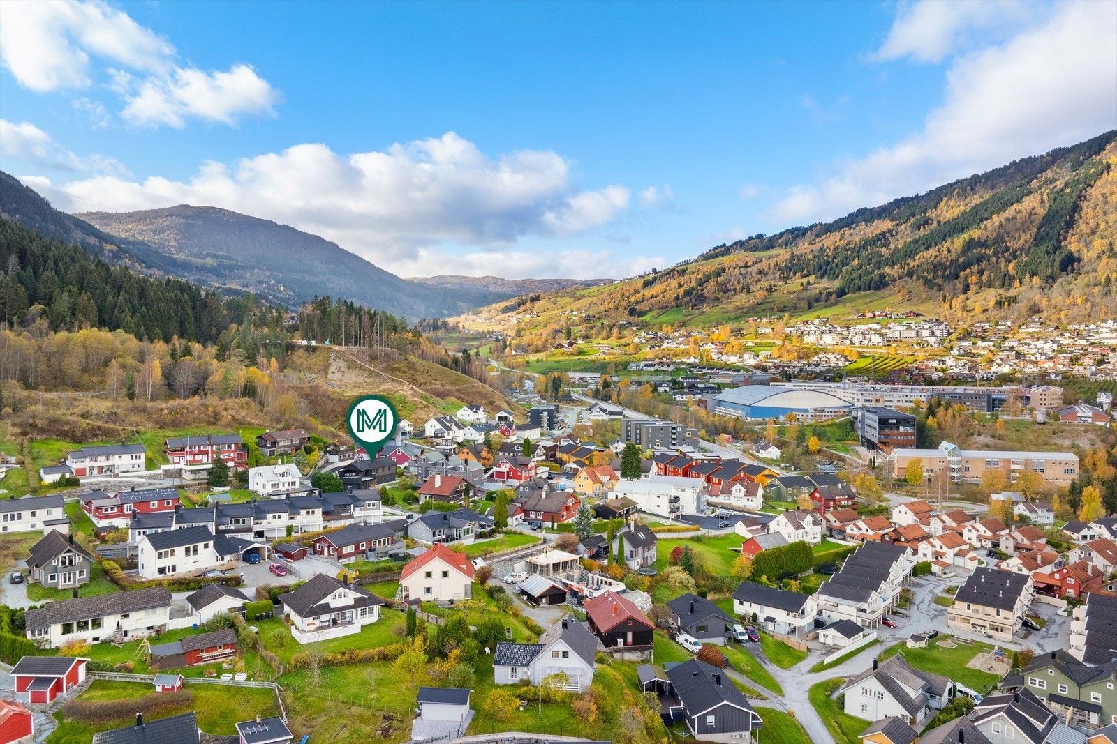Regionen byr også på rike naturopplevingar med kort avstand til fjell og fjord der ein har høve til utfart heile året. Galleribilde
