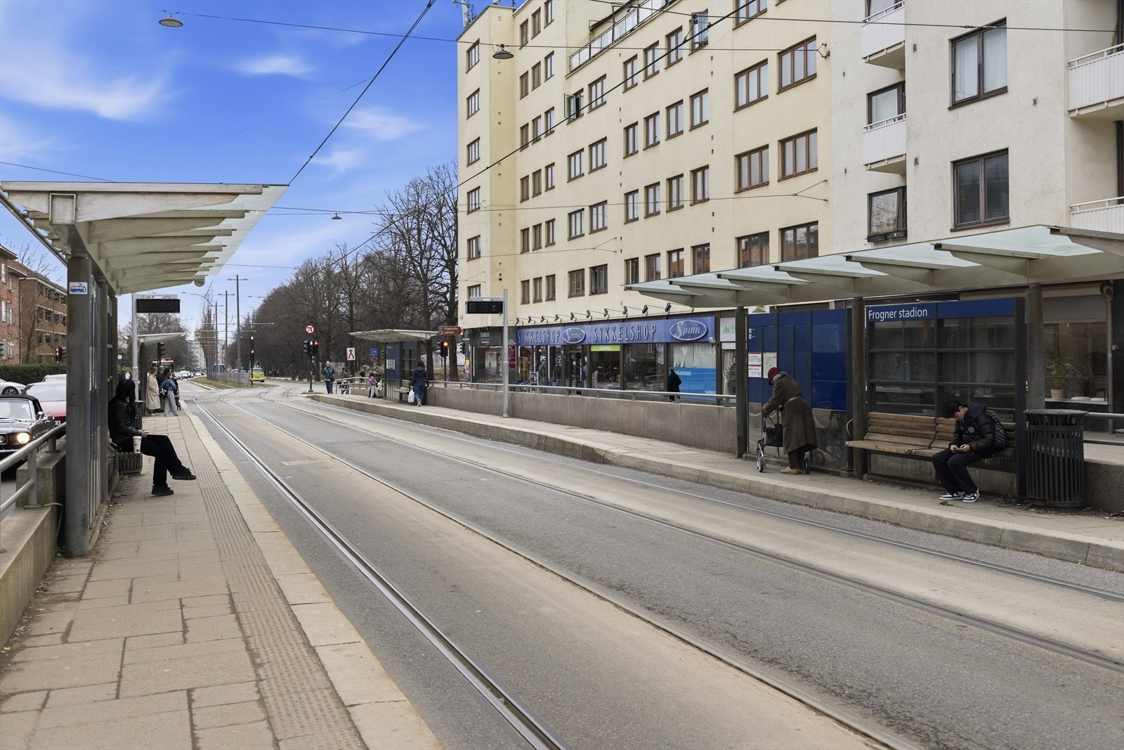 Beliggenheten er svært sentral med gode kollektivforbindelser, som gjør det enkelt å komme seg raskt rundt i hele Oslo. Galleribilde