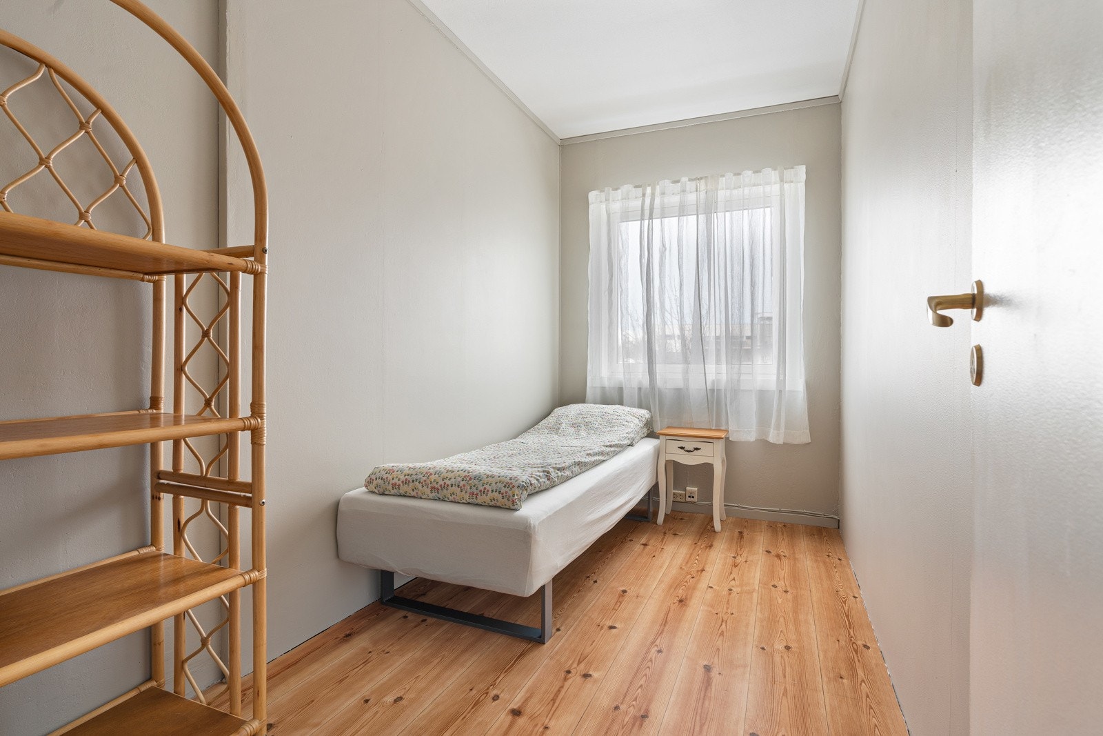 Leiligheten passer utmerket for en familie grunnet sin fleksibilitet med alle rommene.