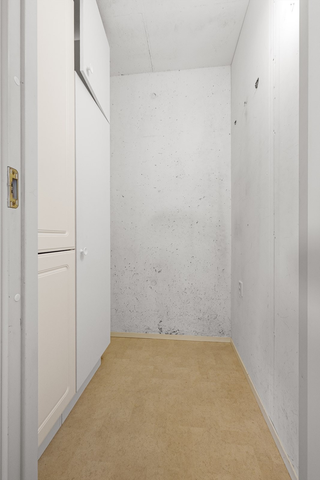 Den innvendige boden gir rikelig med ekstra lagringsplass. Galleribilde