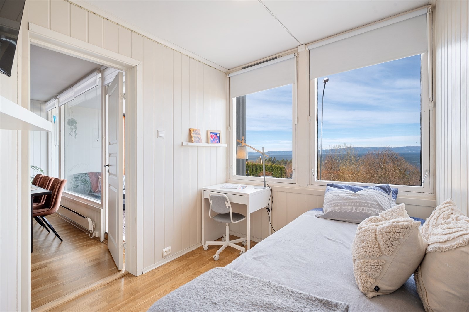 Soverom på 6m² med flott utsikt over Trondheimsfjorden Galleribilde