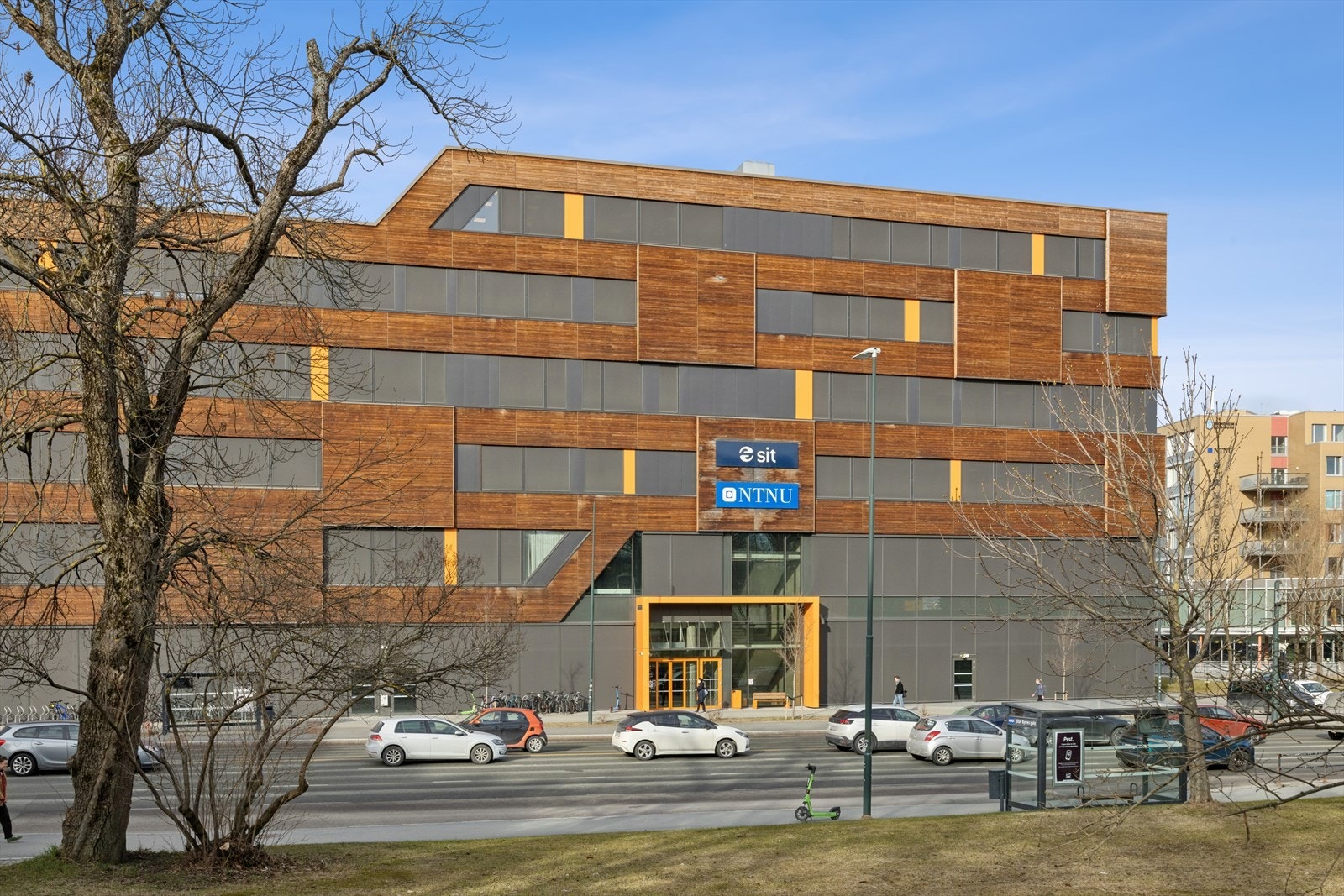 Nærhet til både St. Olavs hospital og flere av byens utdanningsinstitusjoner. Galleribilde