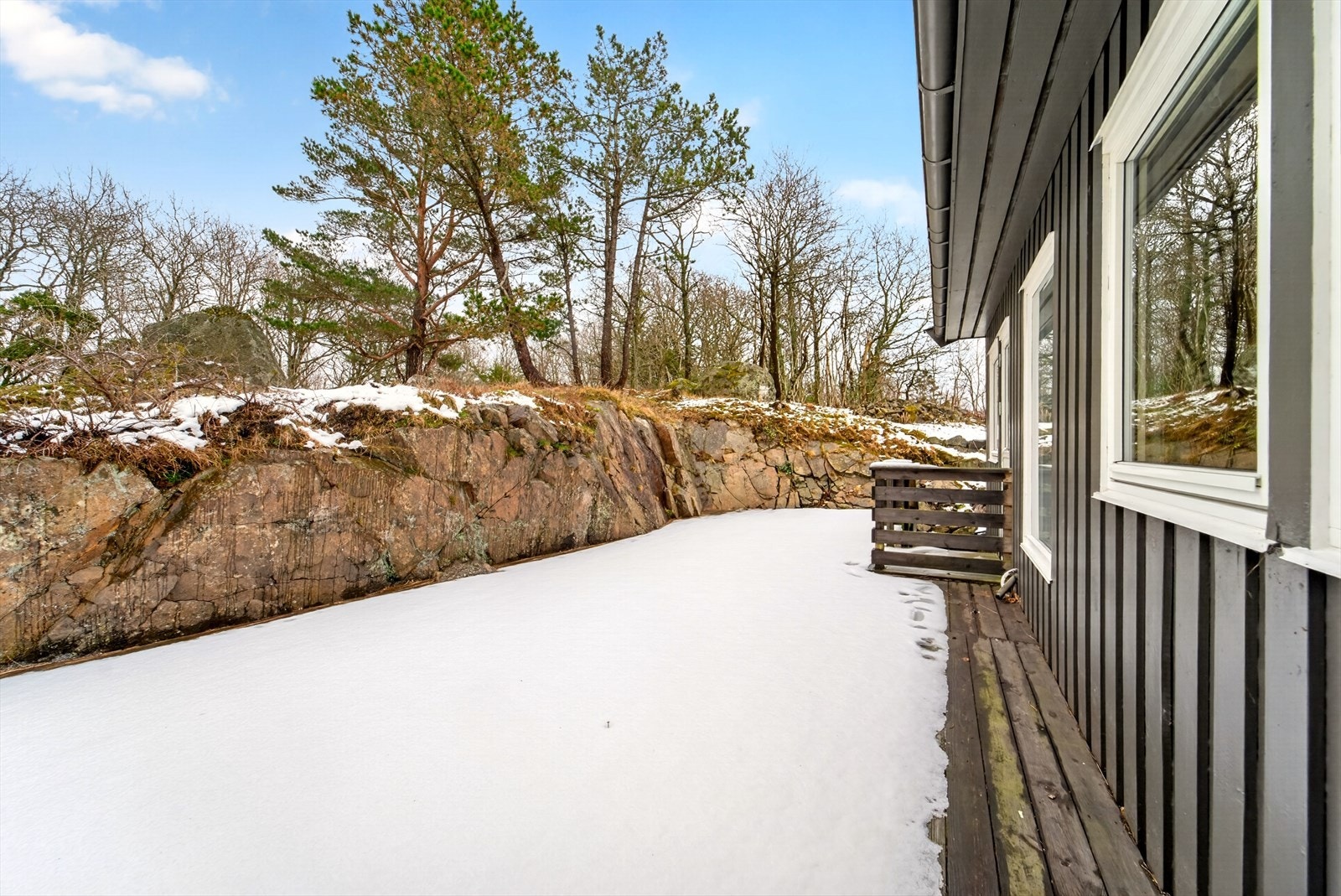 Eiendommen grenser til friområde. Galleribilde