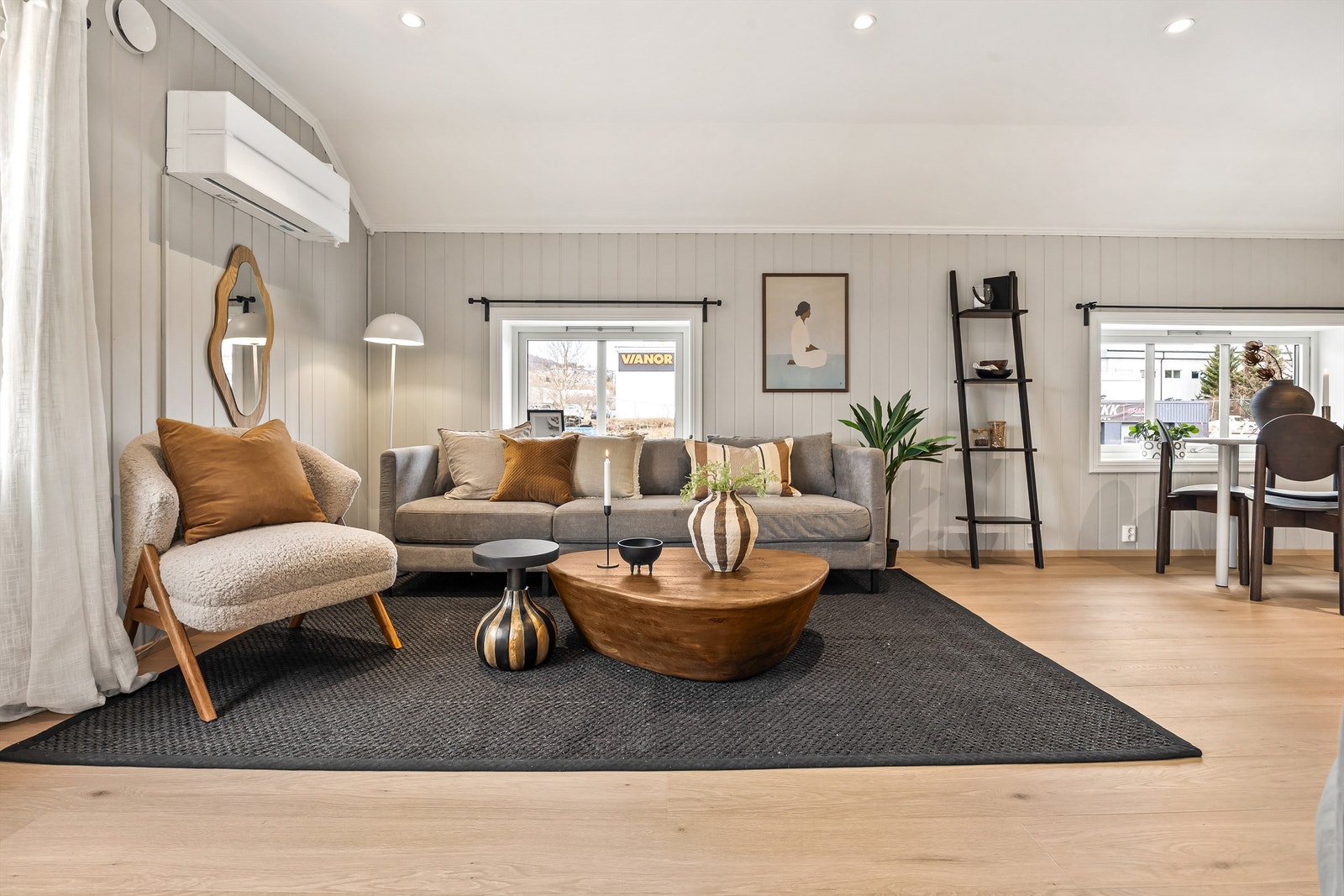 Luft-til-luft varmepumpe fra 2023. Galleribilde