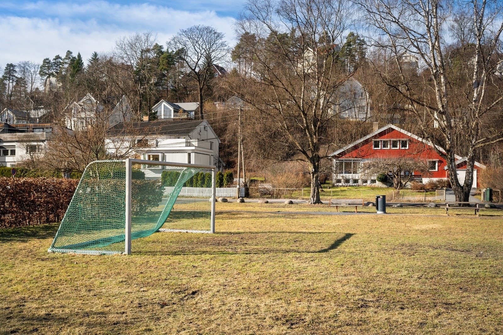 Området er svært barnevennlig med både skoler og barnehager i nærområdet, samt trygge lekeområder og grønne lunger Galleribilde