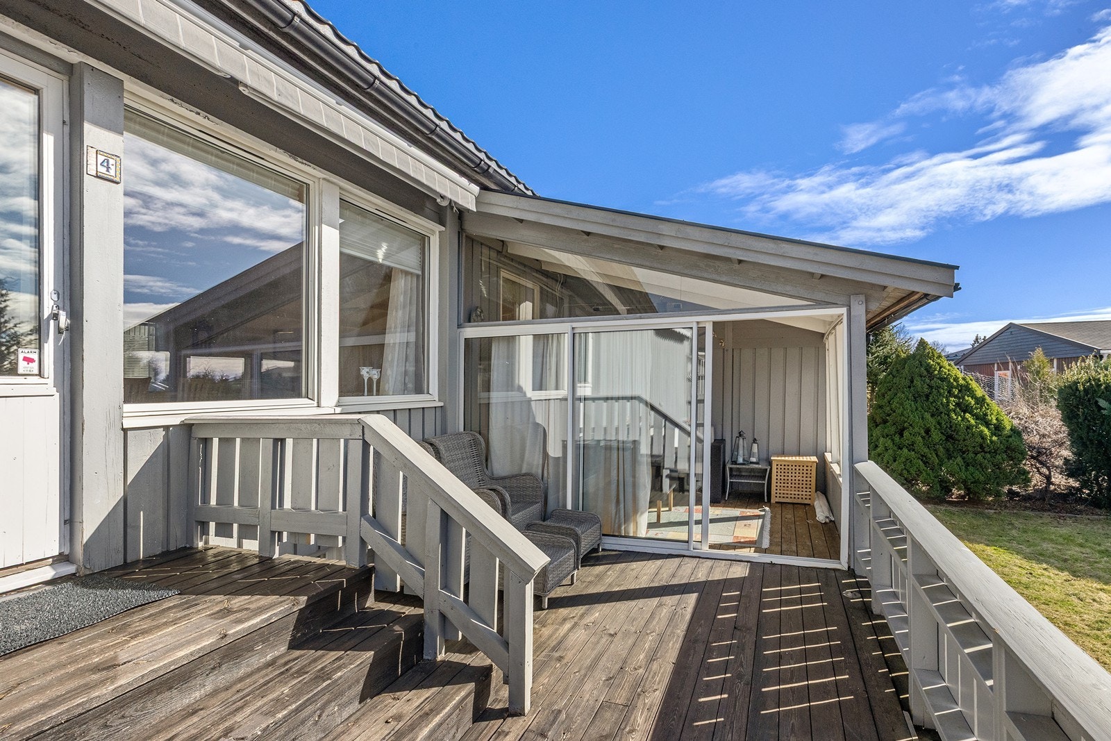En del av terrassen er overbygget, noe som forlenger utendørssesongen. Galleribilde