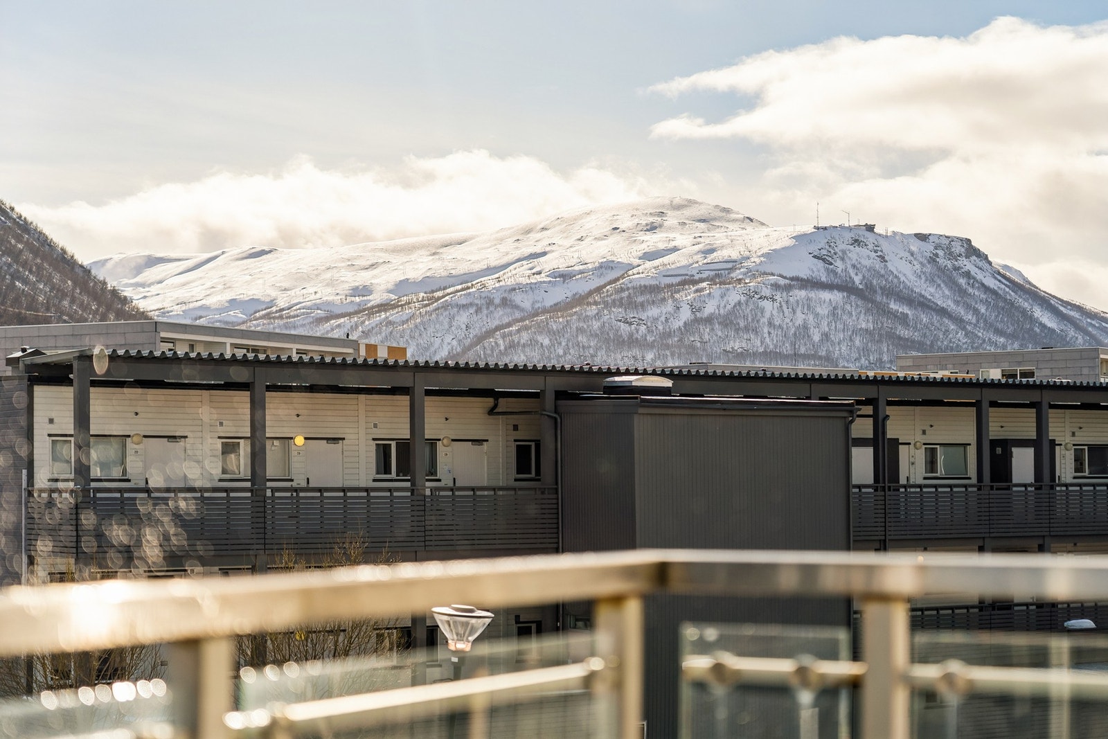 Utsikt mot Fjellheisen Galleribilde