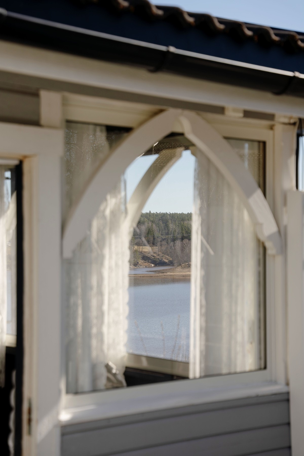 Detaljbilde av vinterhage med utsikt Galleribilde