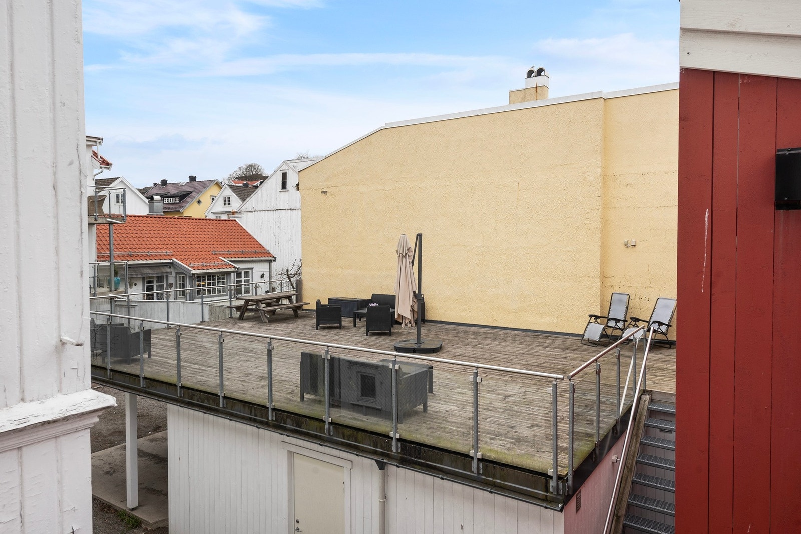 Med leiligheten får du tilgang til felles takterrasse. Galleribilde