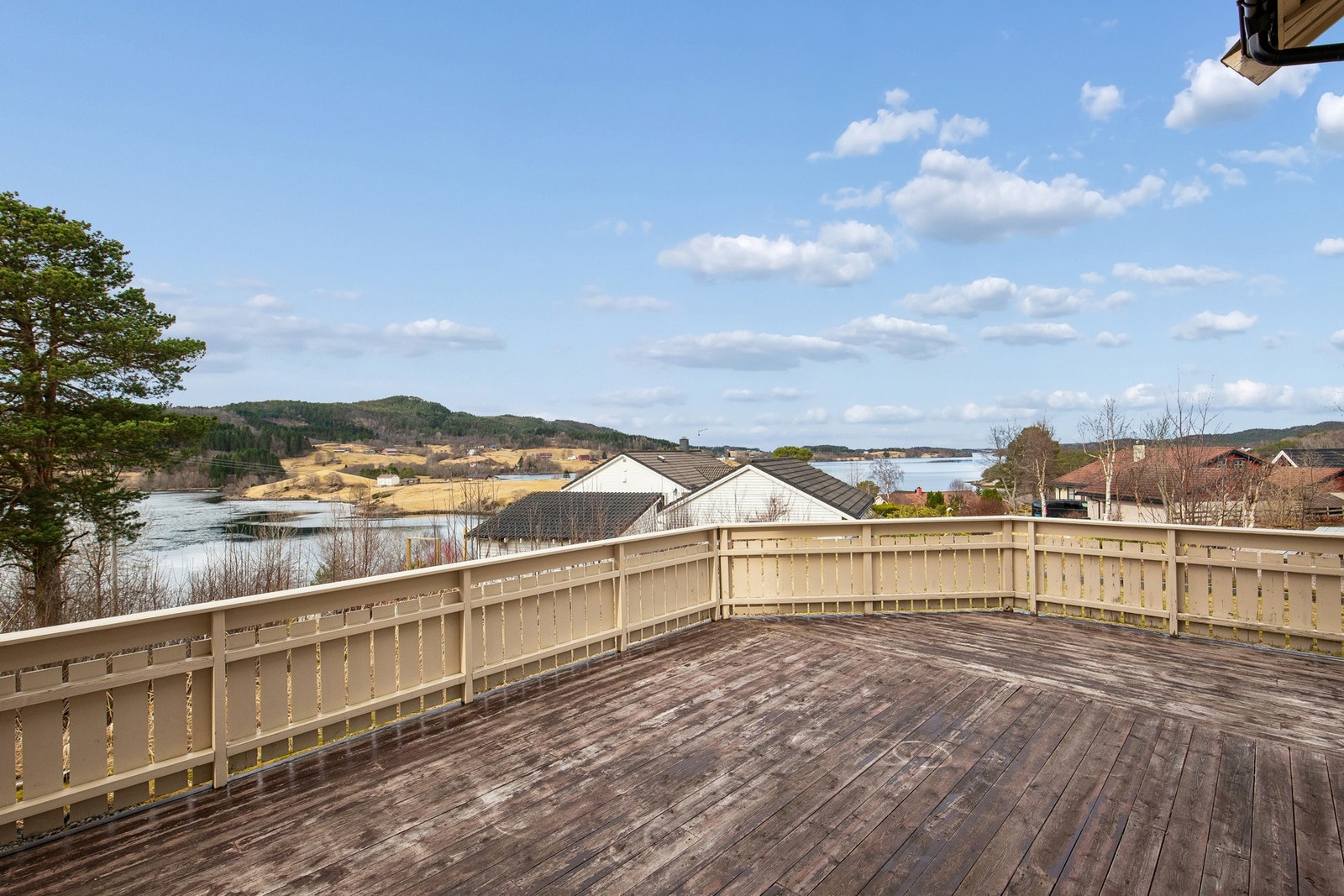 Solrik terrasse Galleribilde