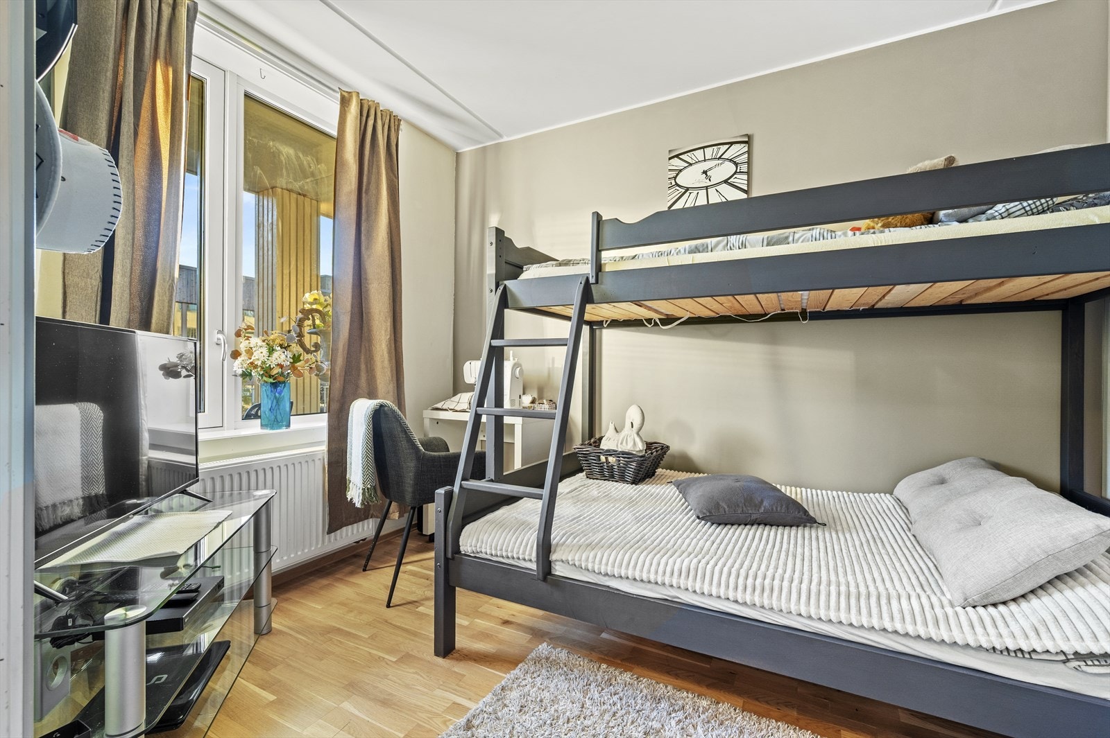 Soverom på 7,6m². Galleribilde