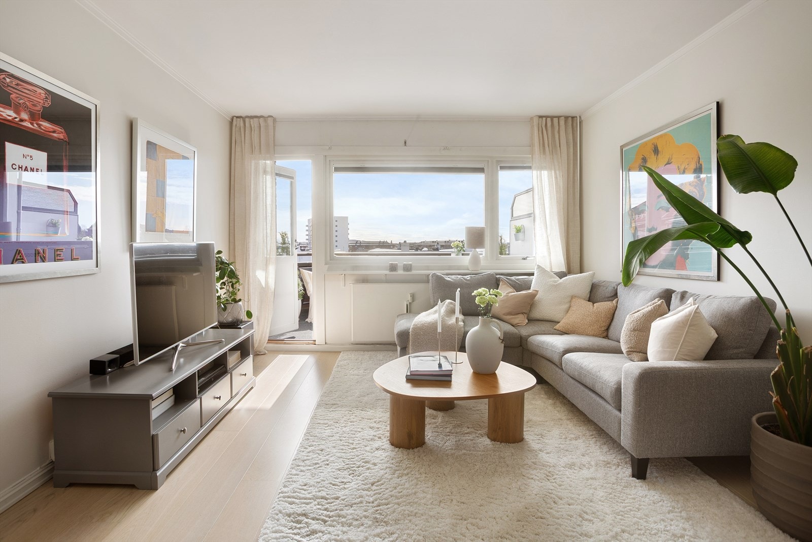 Velkommen til Lunden 7A, presentert av Susanna Hjelset ved Nordvik Bygdøy Allè. Foto: Bente Elvebredd Galleribilde