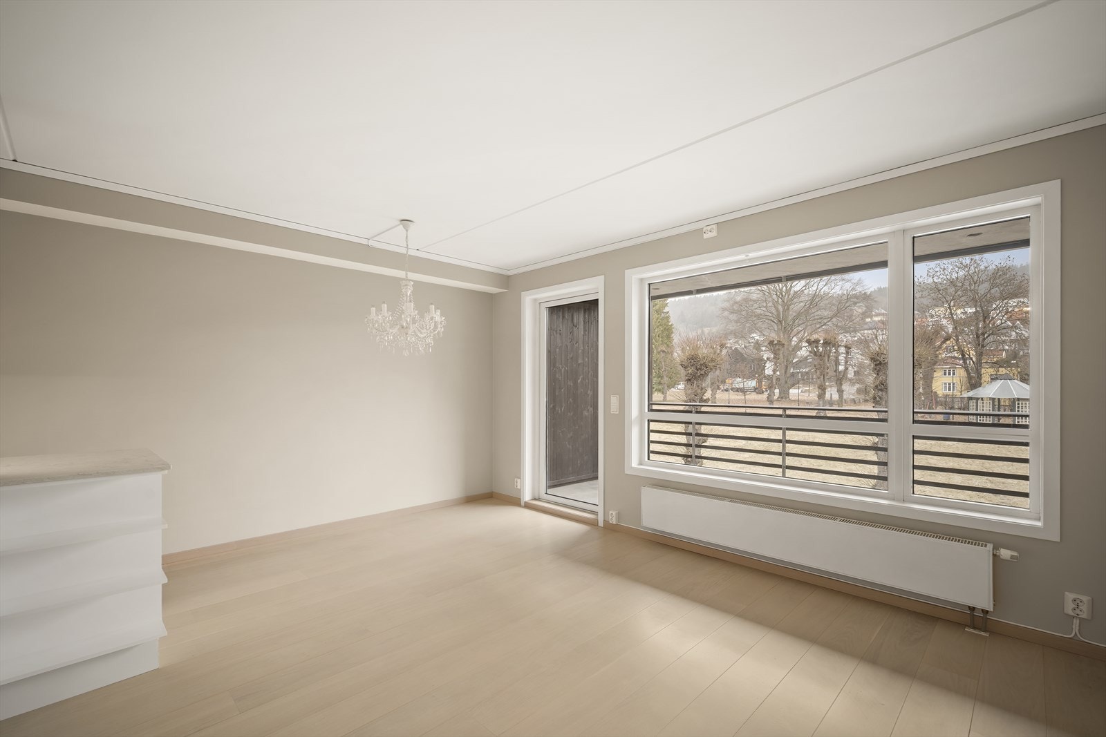 Leiligheten fikk i følge eier ny, lekker og tidsriktig parkett på samtlige gulv i 2020. Galleribilde