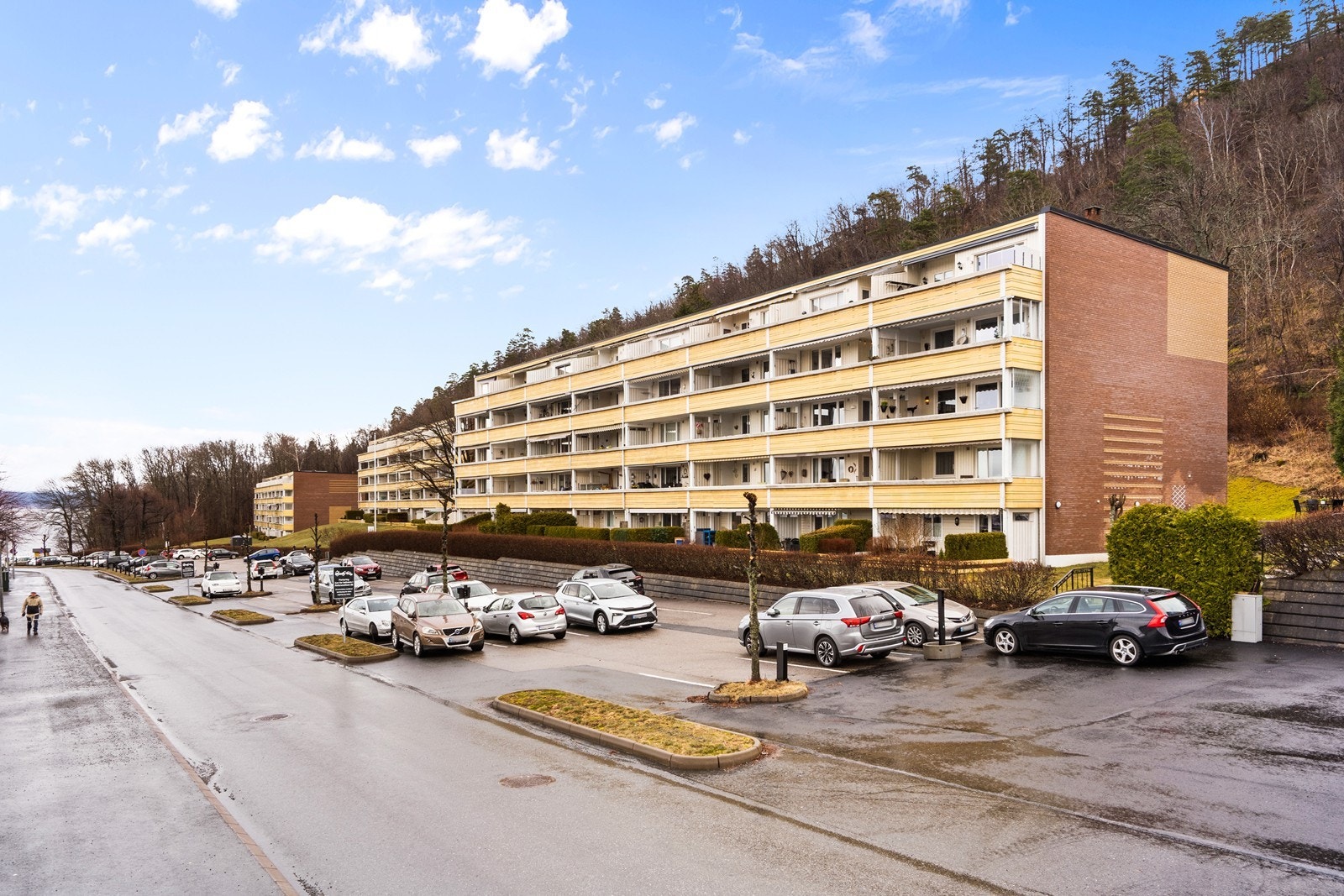 Beliggenheten er meget populær på Refsnes, med kort vei til både Moss sentrum og jernbanestasjonen for pendlere. Galleribilde