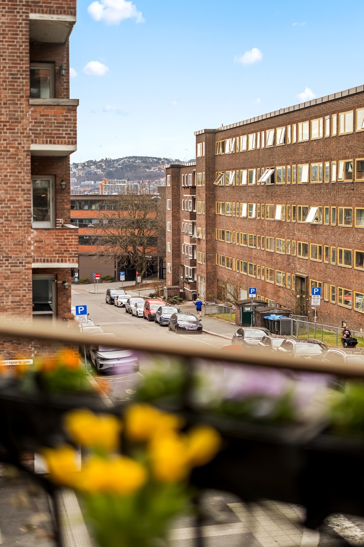 Utsyn fra balkong Galleribilde
