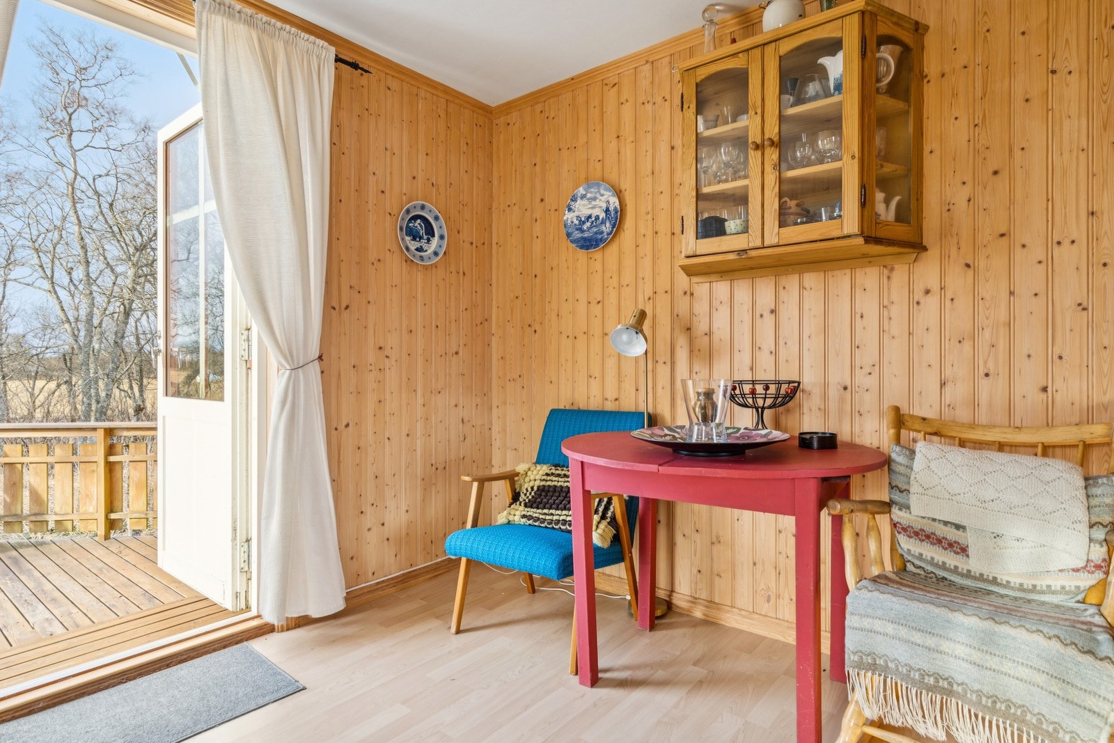 Fra stuen er det direkte utgang til den store terrassen på ca. 58 m². Galleribilde