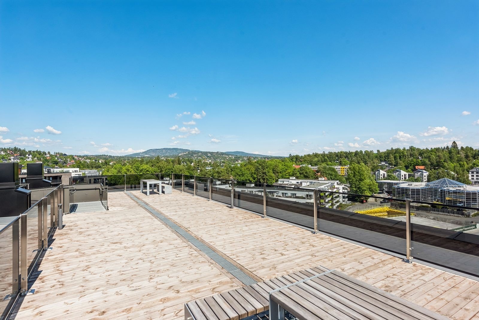 Takterrasse. Galleribilde