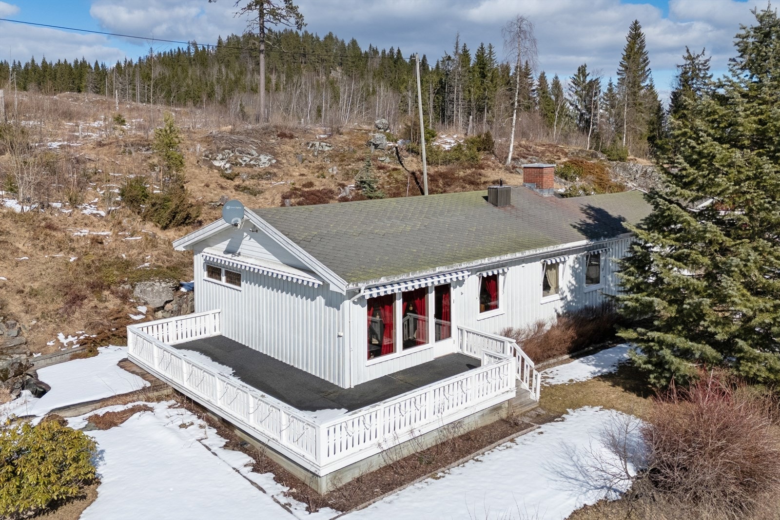 Skumsjøvegen 431 presenteres av DNB Eiendom ved Mary-Elise Olsen. Galleribilde