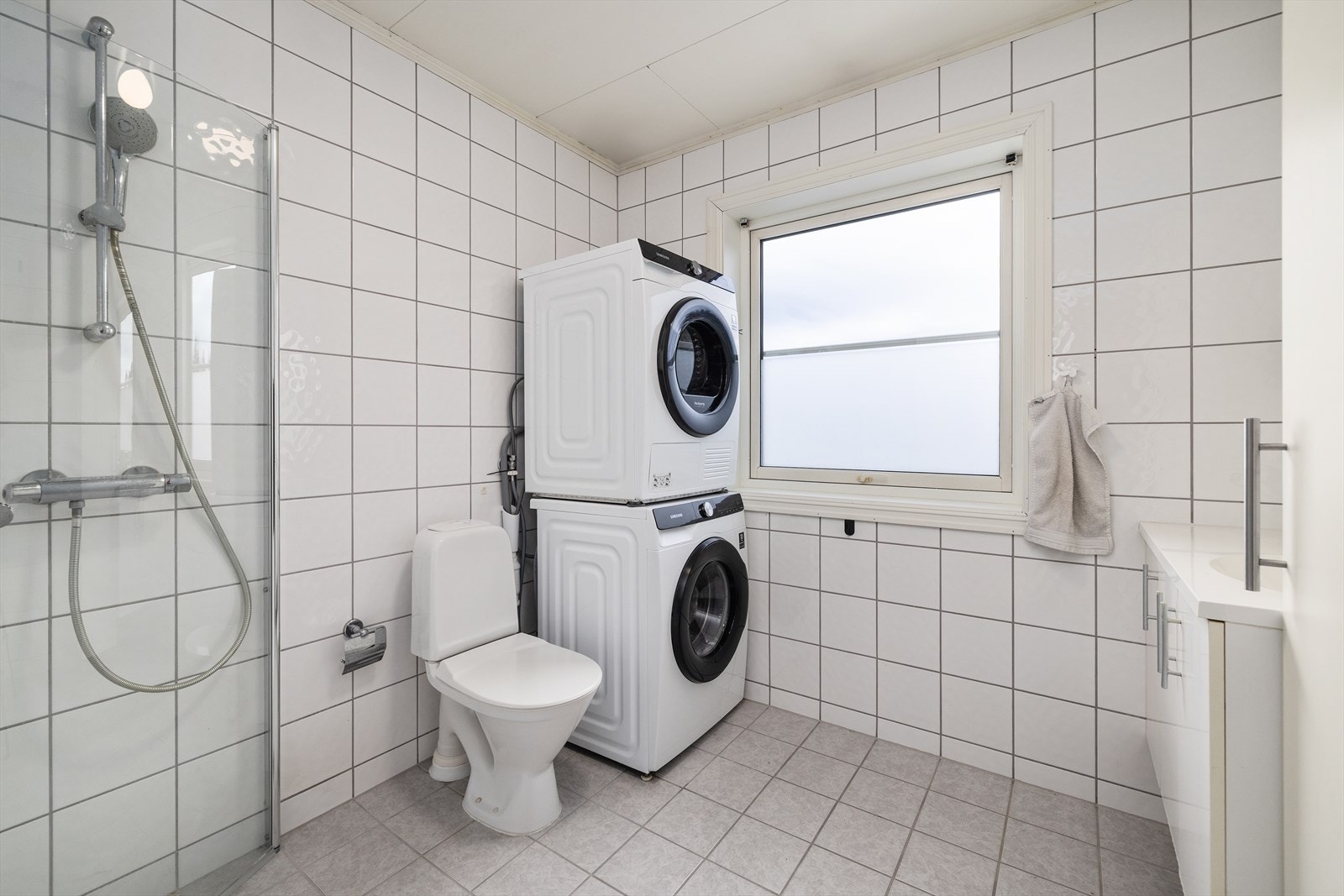 Rommet har gulvvarme og balansert ventilasjon for økt komfort. Galleribilde