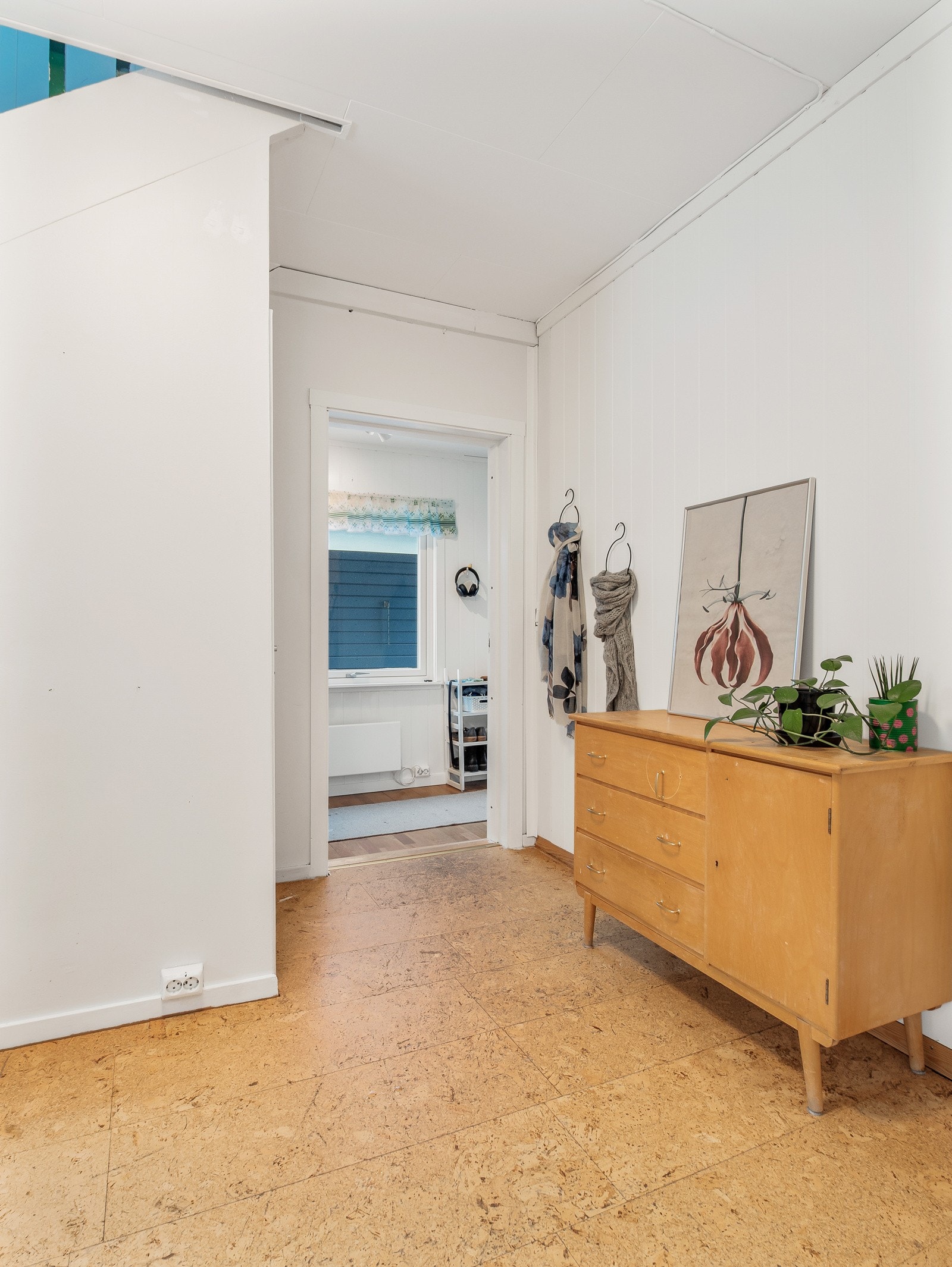 Bildet er tatt fra stue mot vindfang. Galleribilde