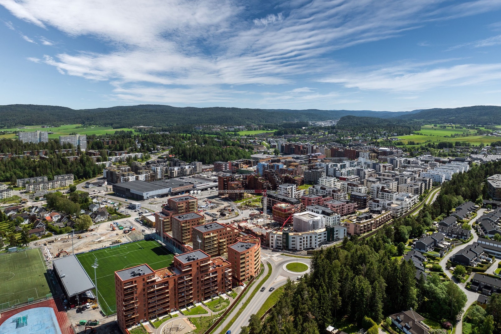 Sentralt beliggende i Lørenskog sentrum finner man Rolvsrud Arena og Idrettsgata 26! Galleribilde