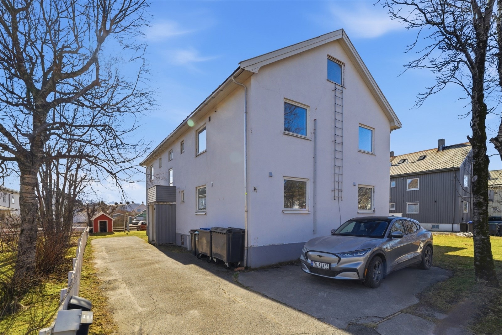 Parkering på eiendommen Galleribilde