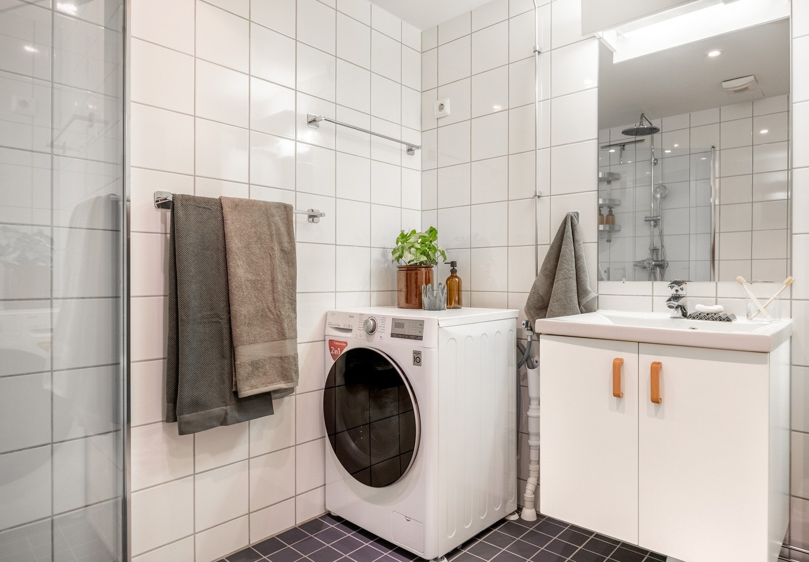Opplegg for vaskemaskin. Galleribilde