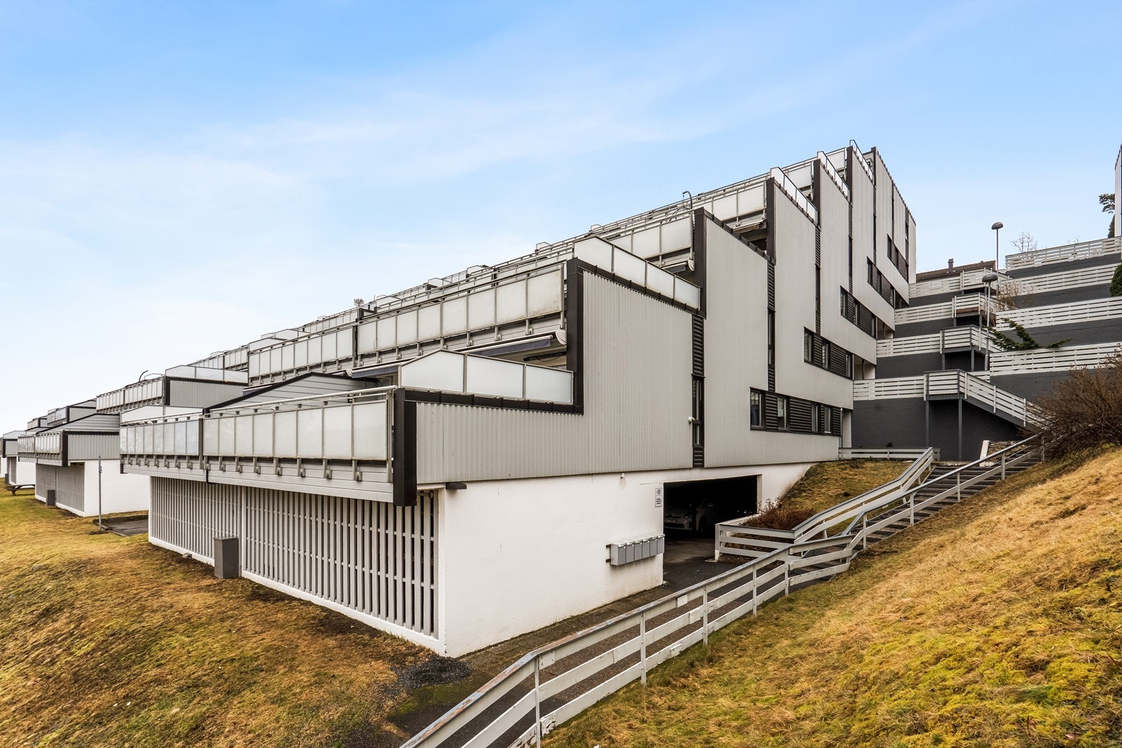 Sameiet Åvangen Terrasse består av 84 seksjoner fordelt på 7 terrassehus Galleribilde
