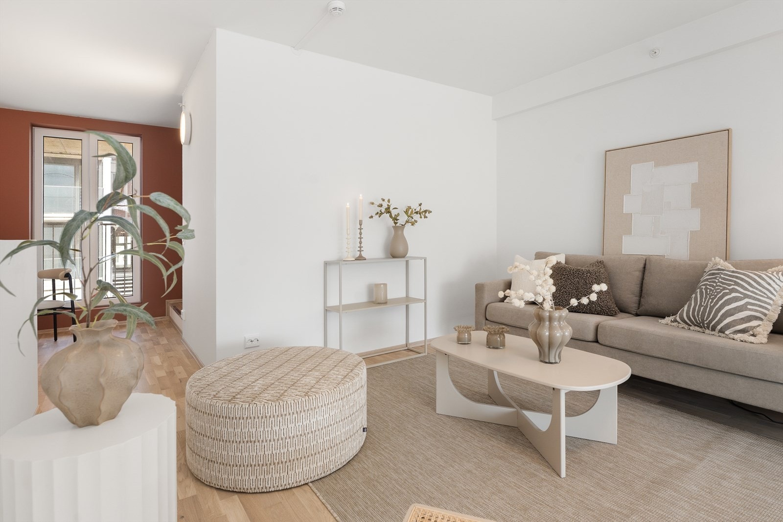 I øvre del er det stue/kontornisje og en hyggelig alkove. Galleribilde