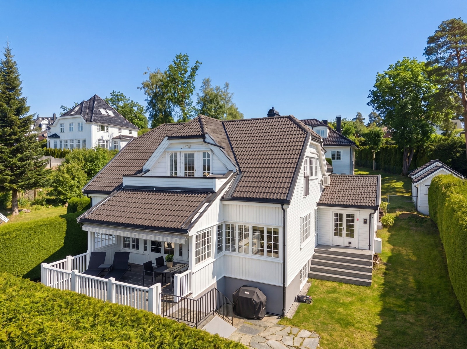 Velkommen til Frognerseterveien 39A - Presentert av Privatmegleren Dyve &amp; Partnere AS - Foto Ørnlund Foto v/ Lasse Lerdahl