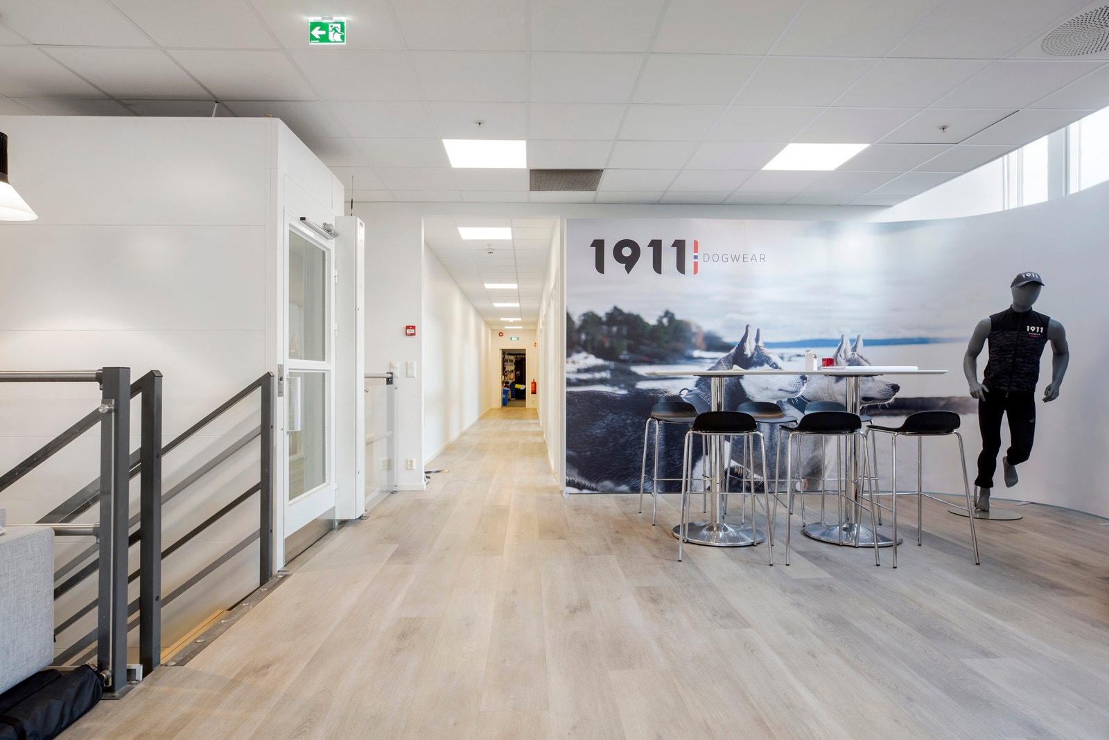 Kontor/kjøkkenmiljø
Nylagte gulv i hele 2. etasje Galleribilde