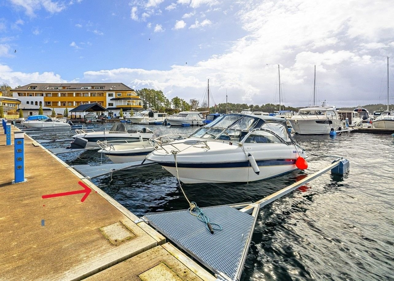 Båtplass til 50B i ny flytebrygge Galleribilde
