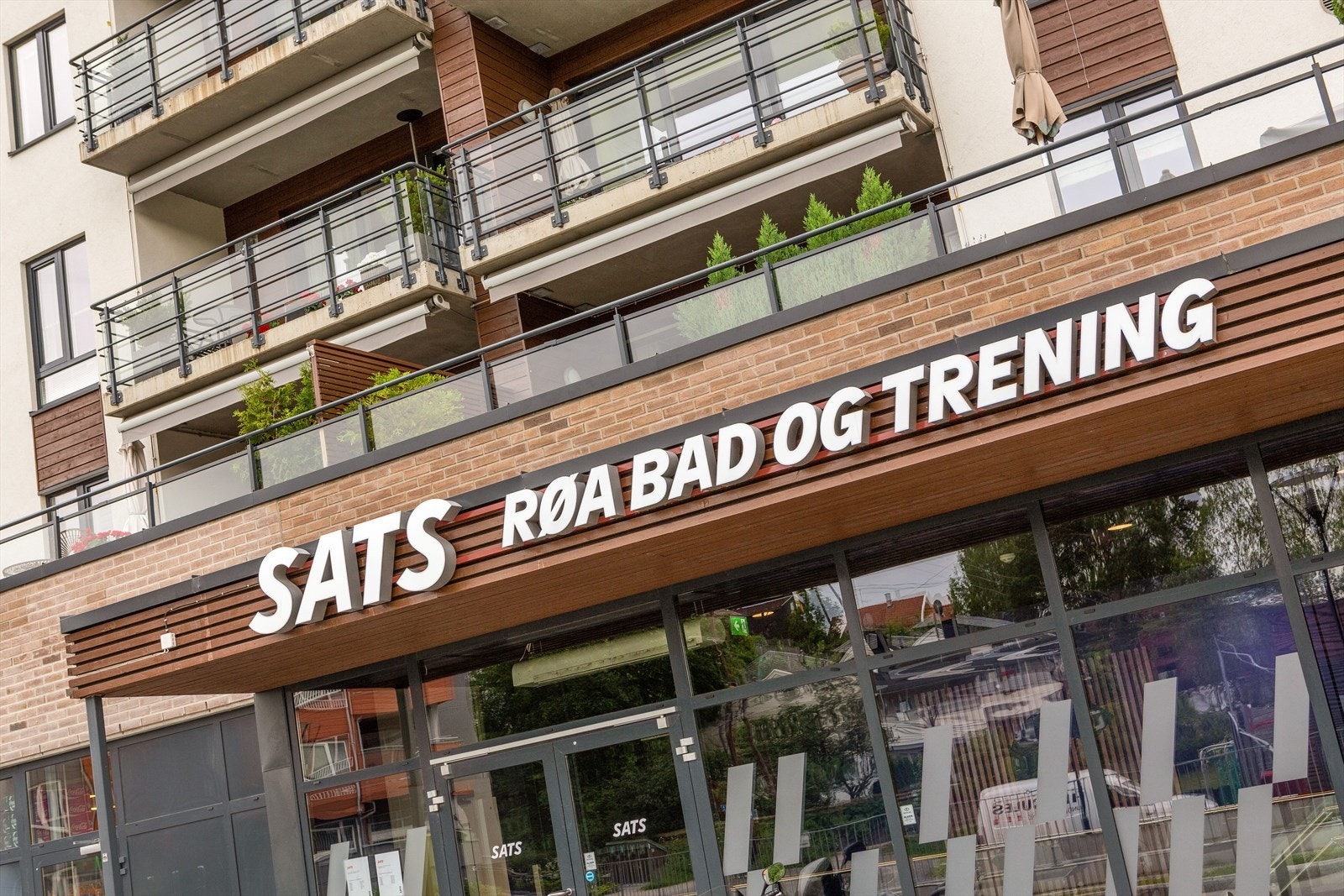 Kort vei til både SATS og Røa Bad gir gode muligheter for en aktiv hverdag. Galleribilde