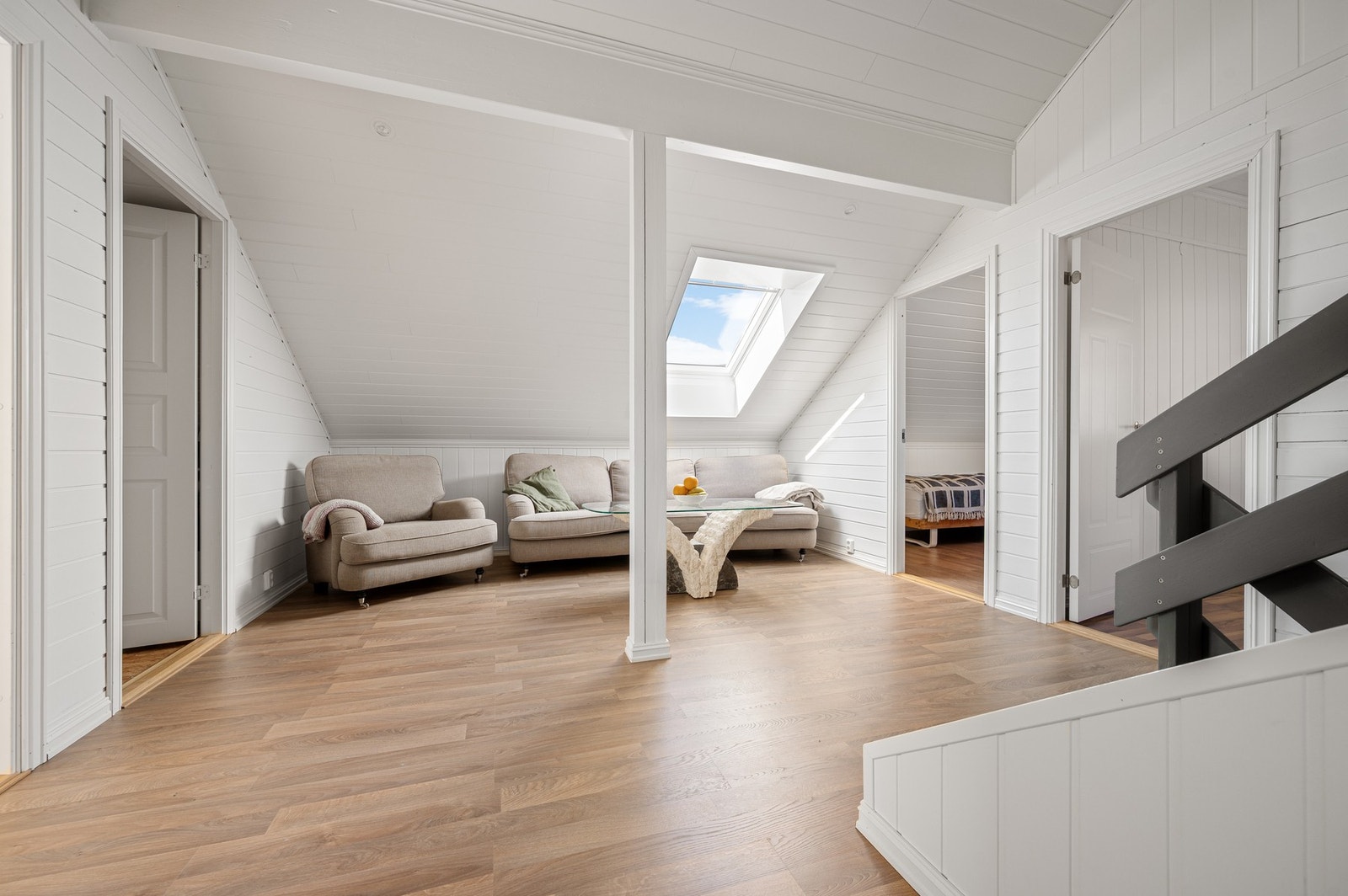 Loftstue som gir en lun og skjermet oppholdsone Galleribilde