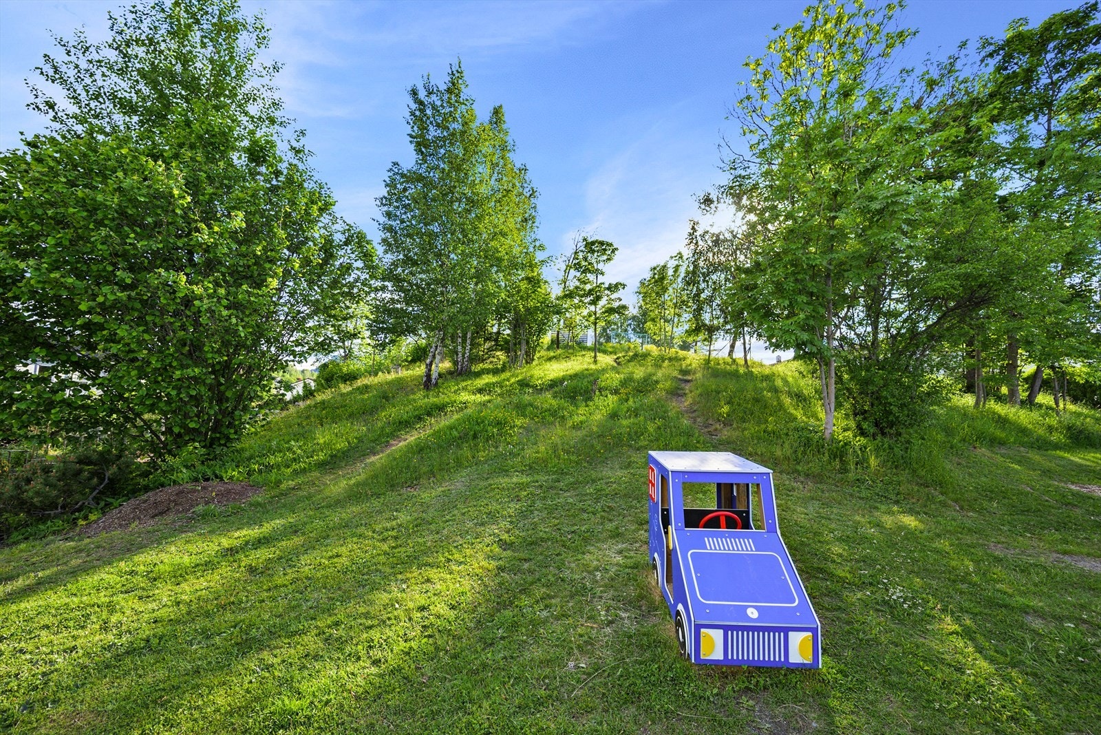 Nyt nærheten til grønne fellesområder, perfekt for rekreasjon og utendørsaktiviteter. Galleribilde