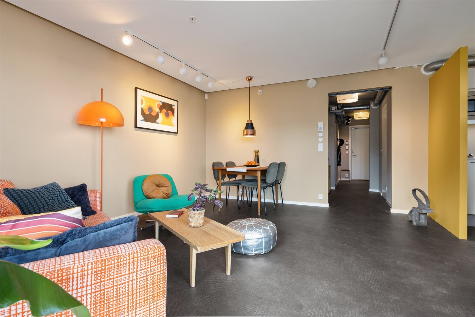 Leiligheten har balansert ventilasjon, hvor du her kan justere individuelt hastigheten på luftstrømmen til de enkelte rommene, ev. stenges. Galleribilde