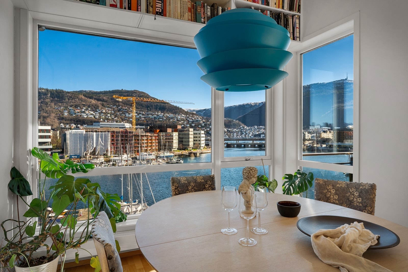 Her er det god plass til koselige sammenkomster med familie og venner. Galleribilde