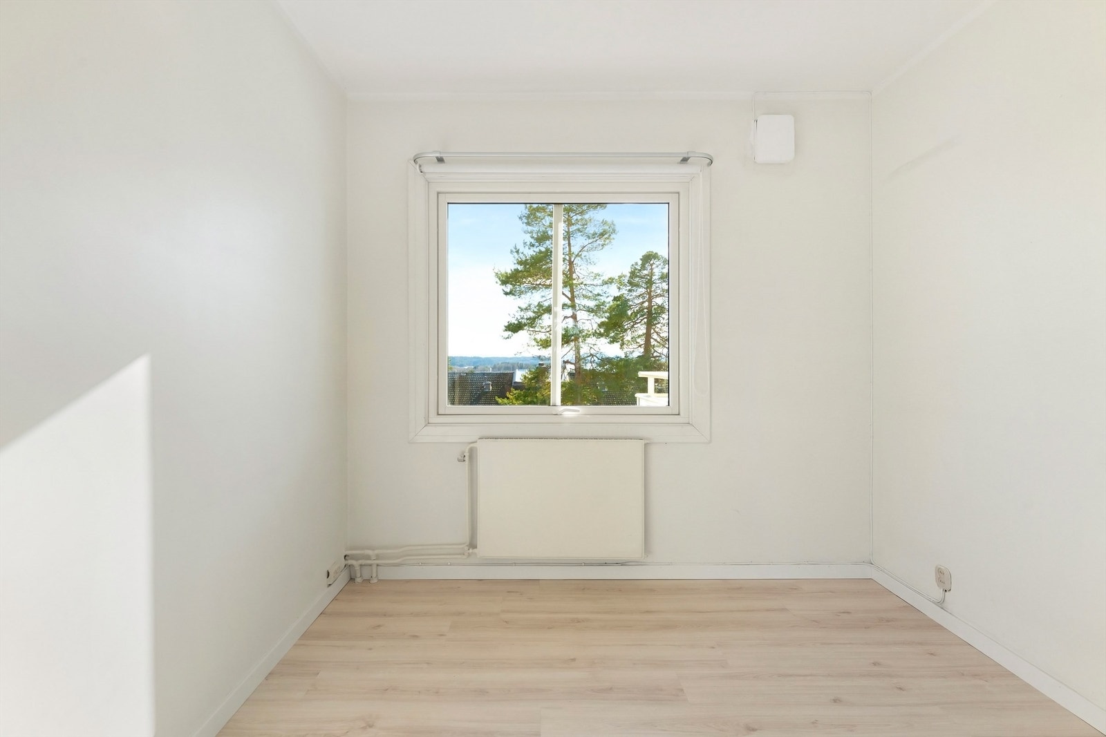 Vinduet på soverommet har to-lags glass fra 2014. Galleribilde